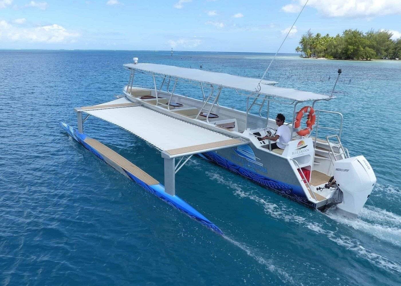 Pirogue Raiatea Blue Lagon